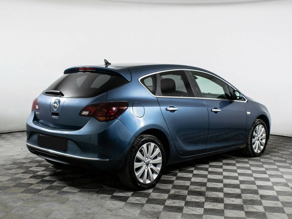 Б/У Опель Астра 2013 года. Фото: #3