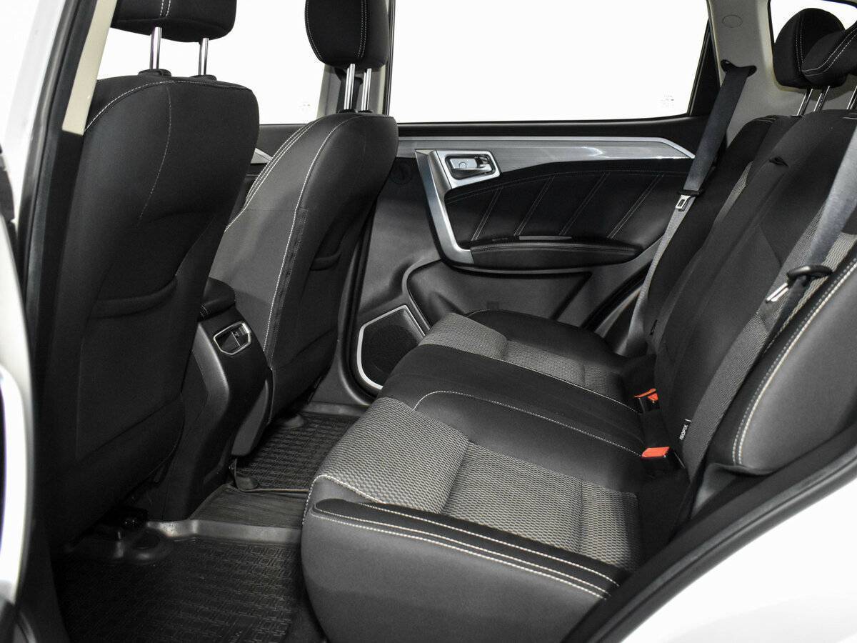 Б/У Джили Эмгранд Икс7 2018 года. Фото: #9