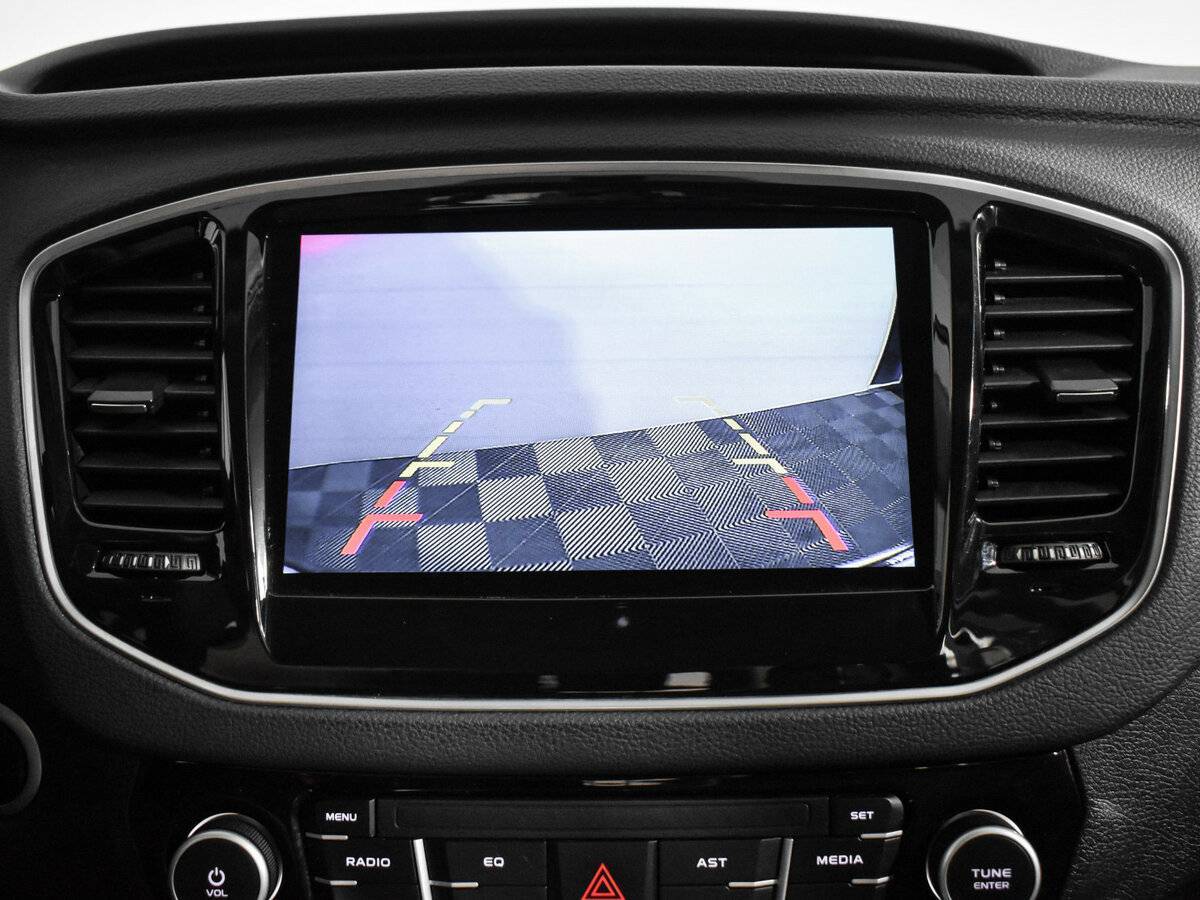 Б/У Джили Эмгранд Икс7 2018 года. Фото: #14