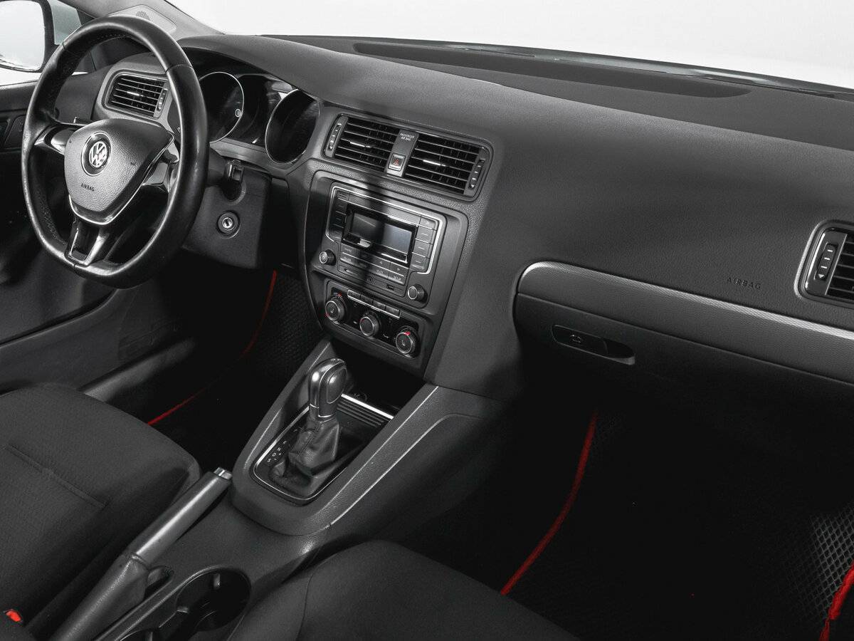 Б/У Фольксваген Джетта 2016 года. Фото: #8