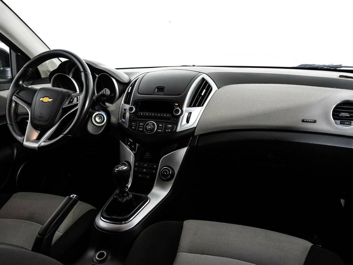 Б/У Шевроле Круз 2013 года. Фото: #6