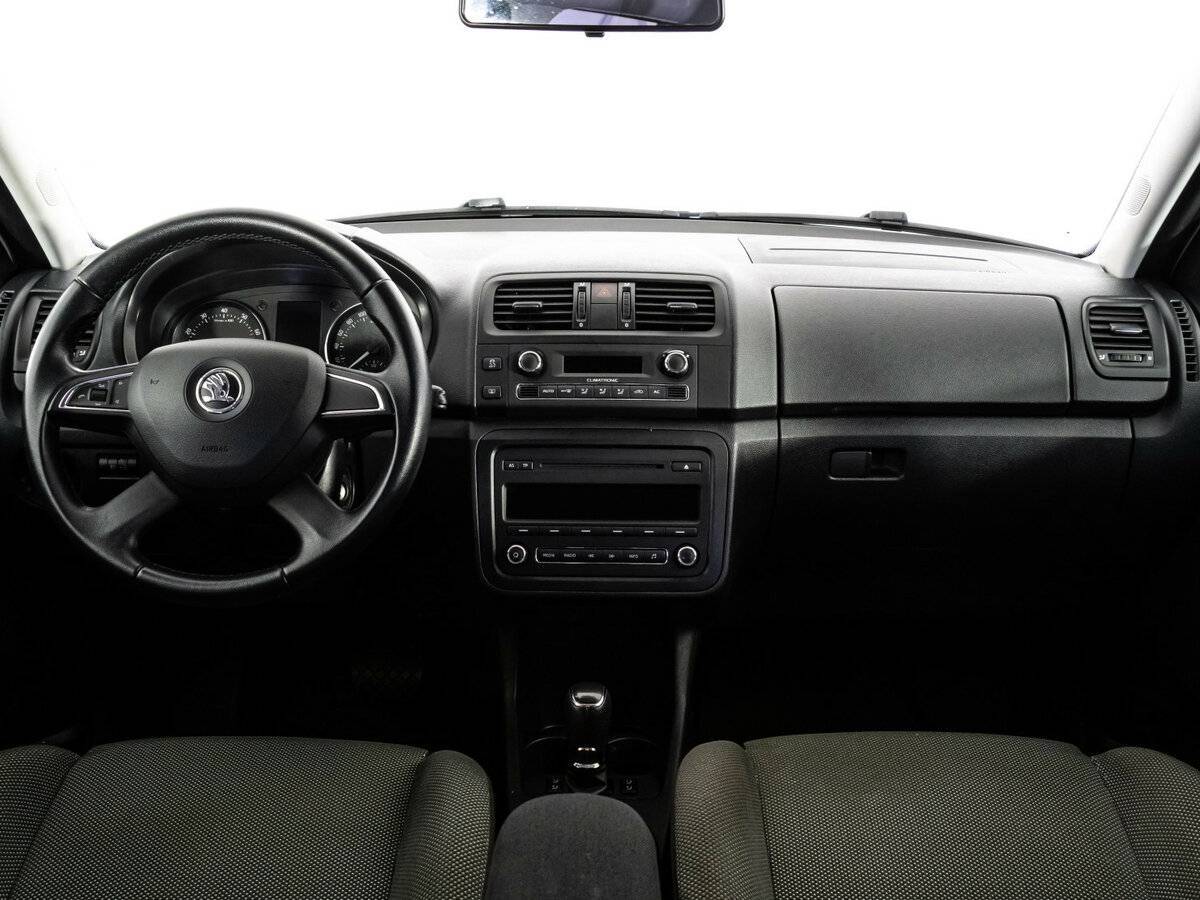 Б/У Шкода Фабия 2013 года. Фото: #9