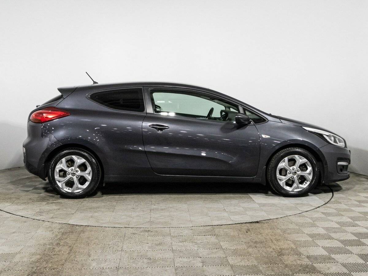 Б/У Киа Сид 2015 года. Фото: #3