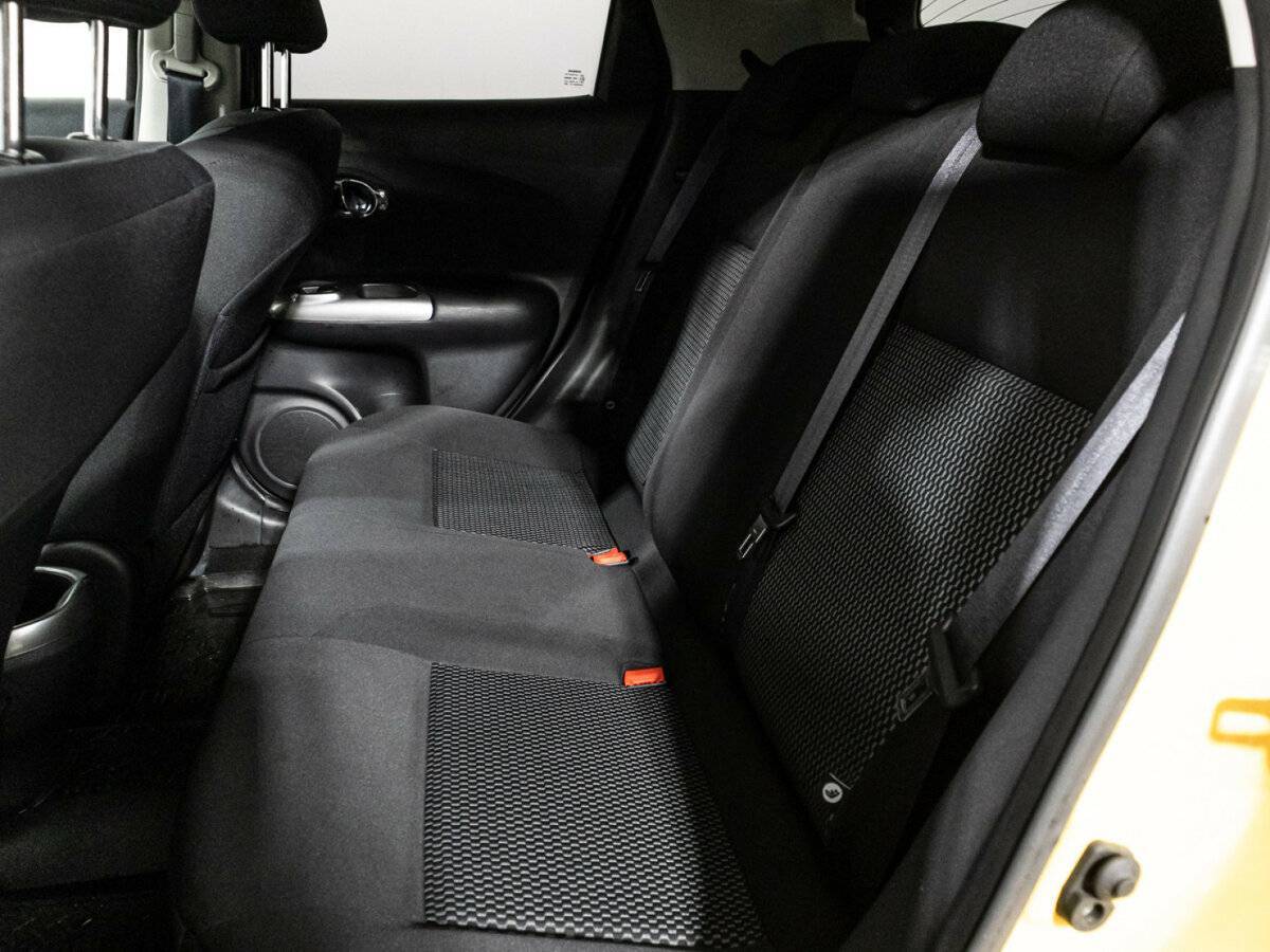 Б/У Ниссан Жук 2017 года. Фото: #9