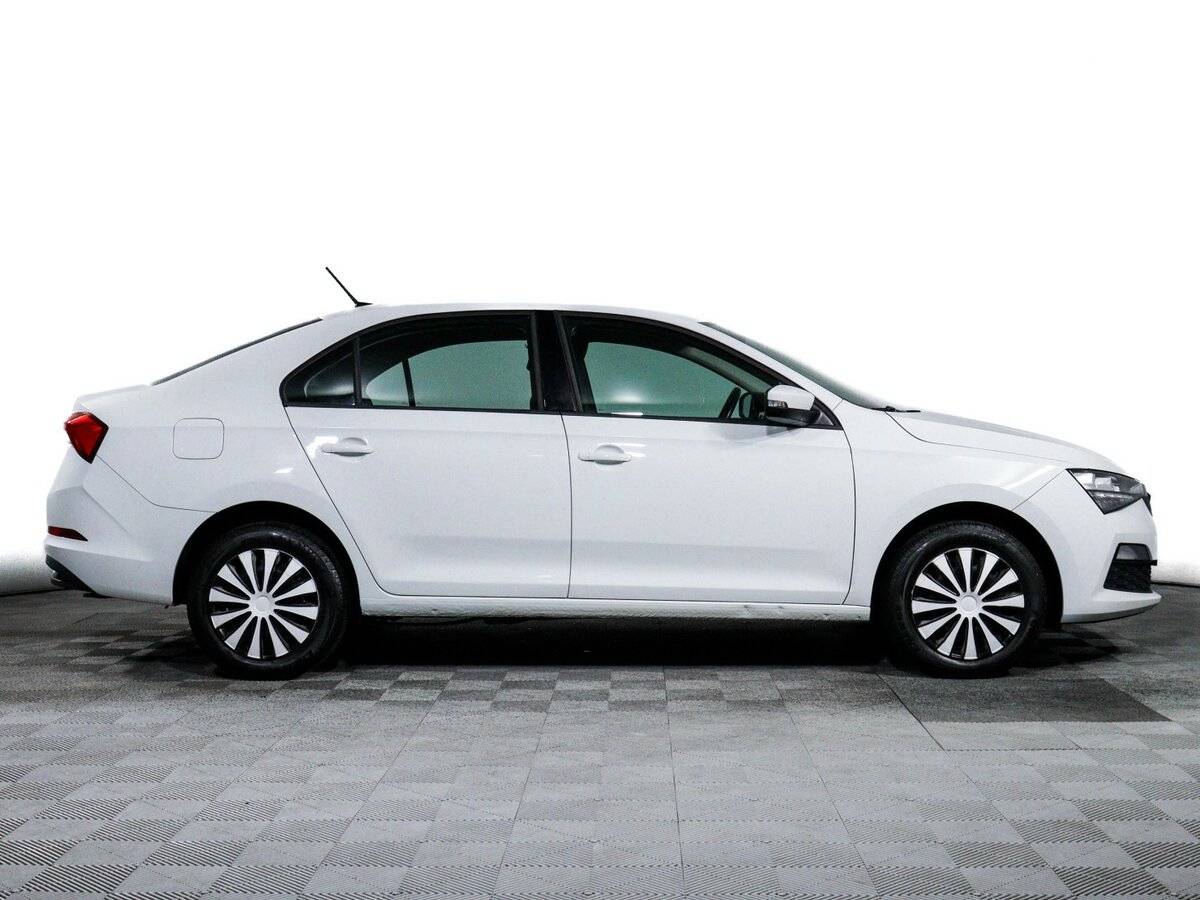 Б/У Шкода Рапид 2021 года. Фото: #3