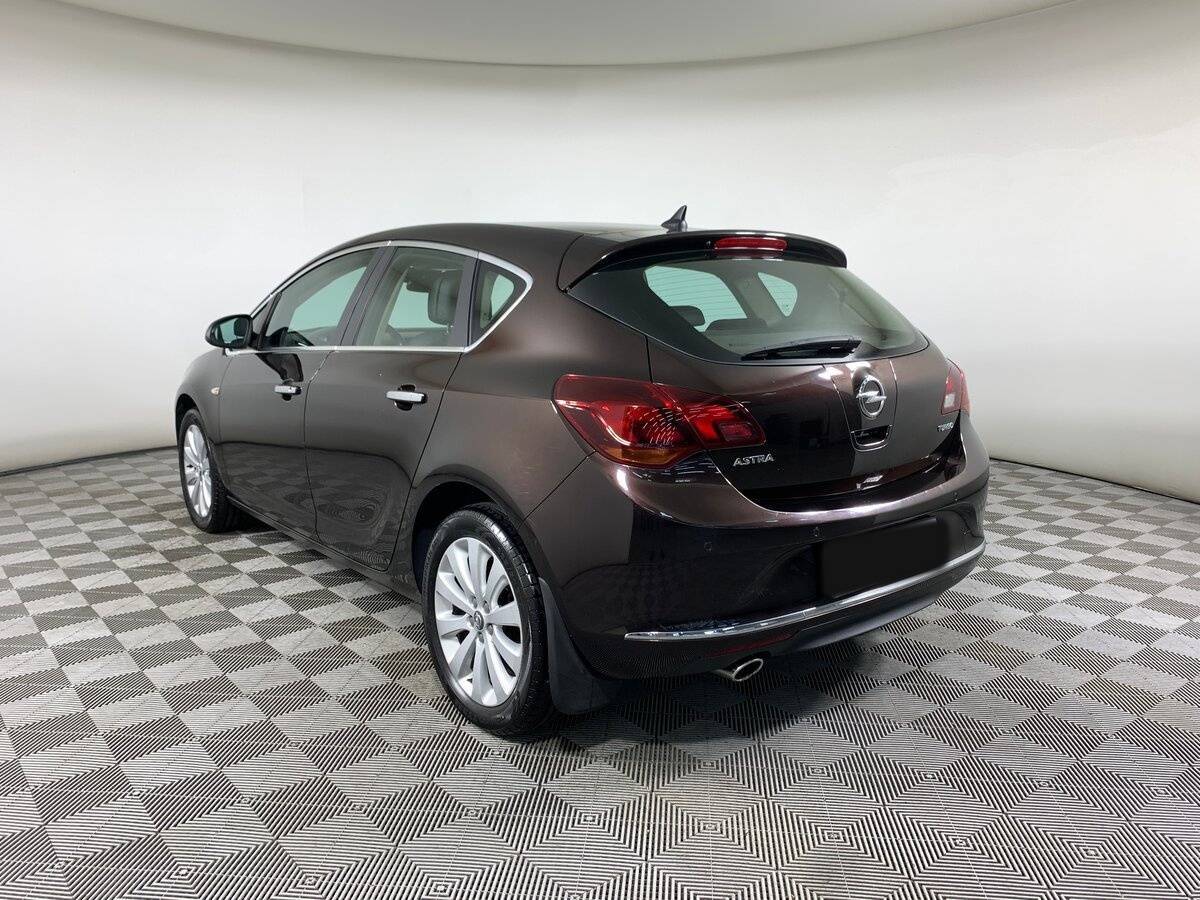 Б/У Опель Астра 2013 года. Фото: #5