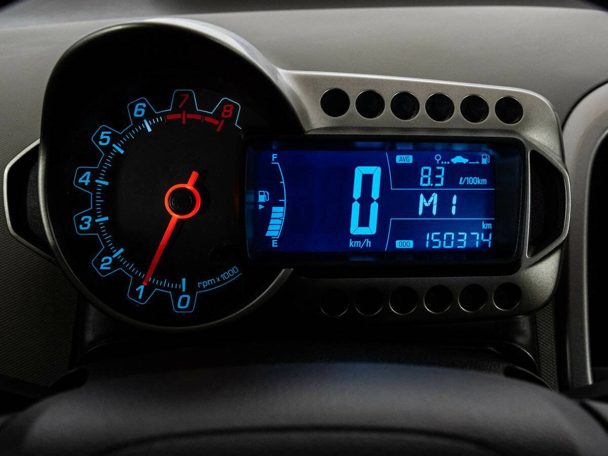 Б/У Шевроле Авео 2014 года. Фото: #15