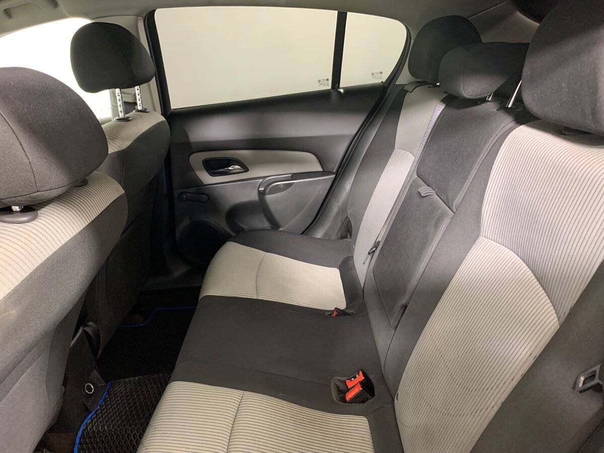 Б/У Шевроле Круз 2012 года. Фото: #17