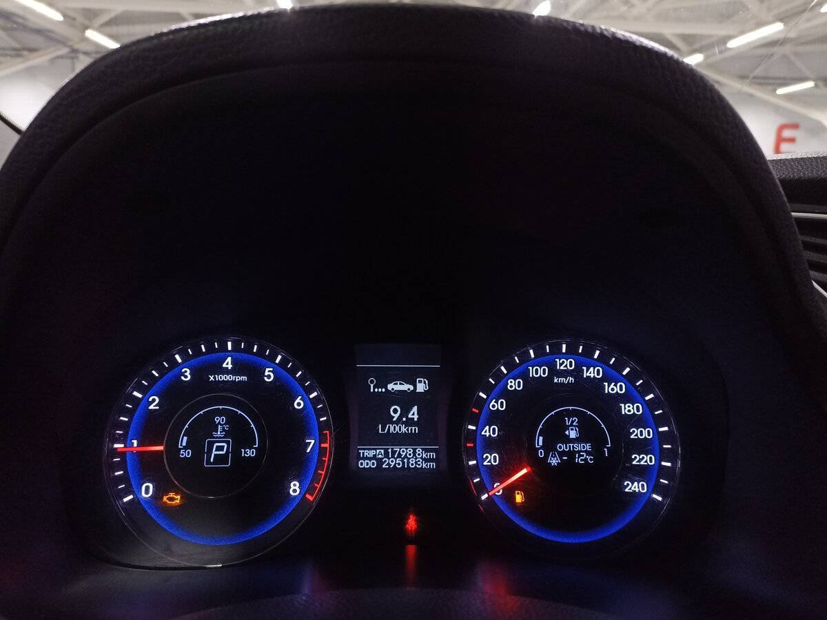 Б/У Хендай ай40 2013 года. Фото: #12