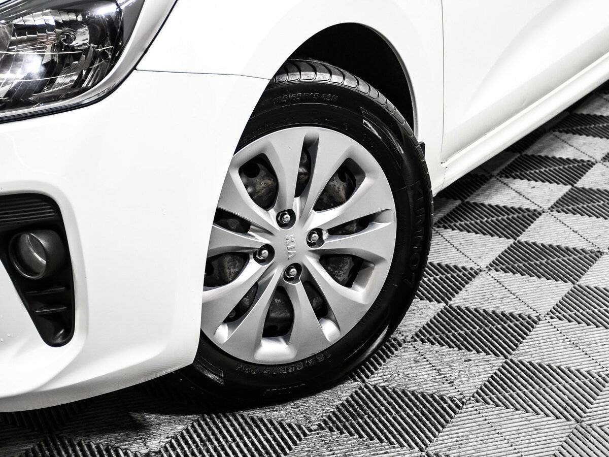 Б/У Киа Рио 2018 года. Фото: #13