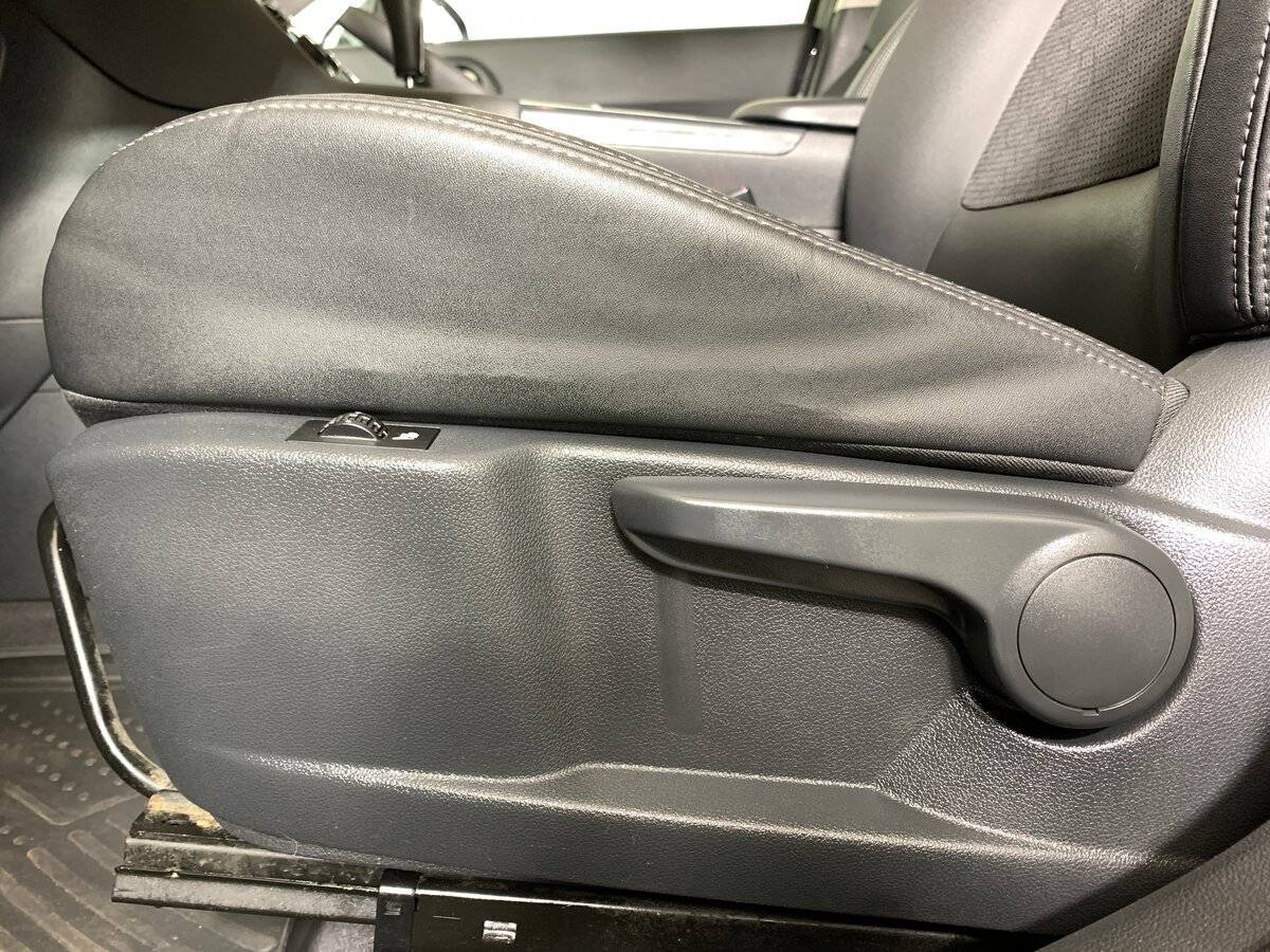 Б/У Пежо 3008 2014 года. Фото: #13