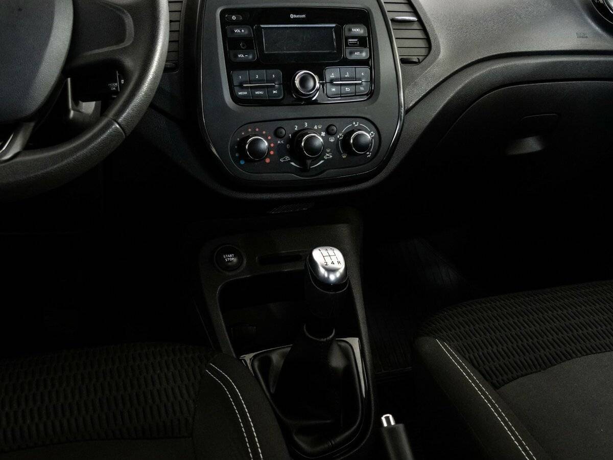 Б/У Рено Каптюр 2018 года. Фото: #11