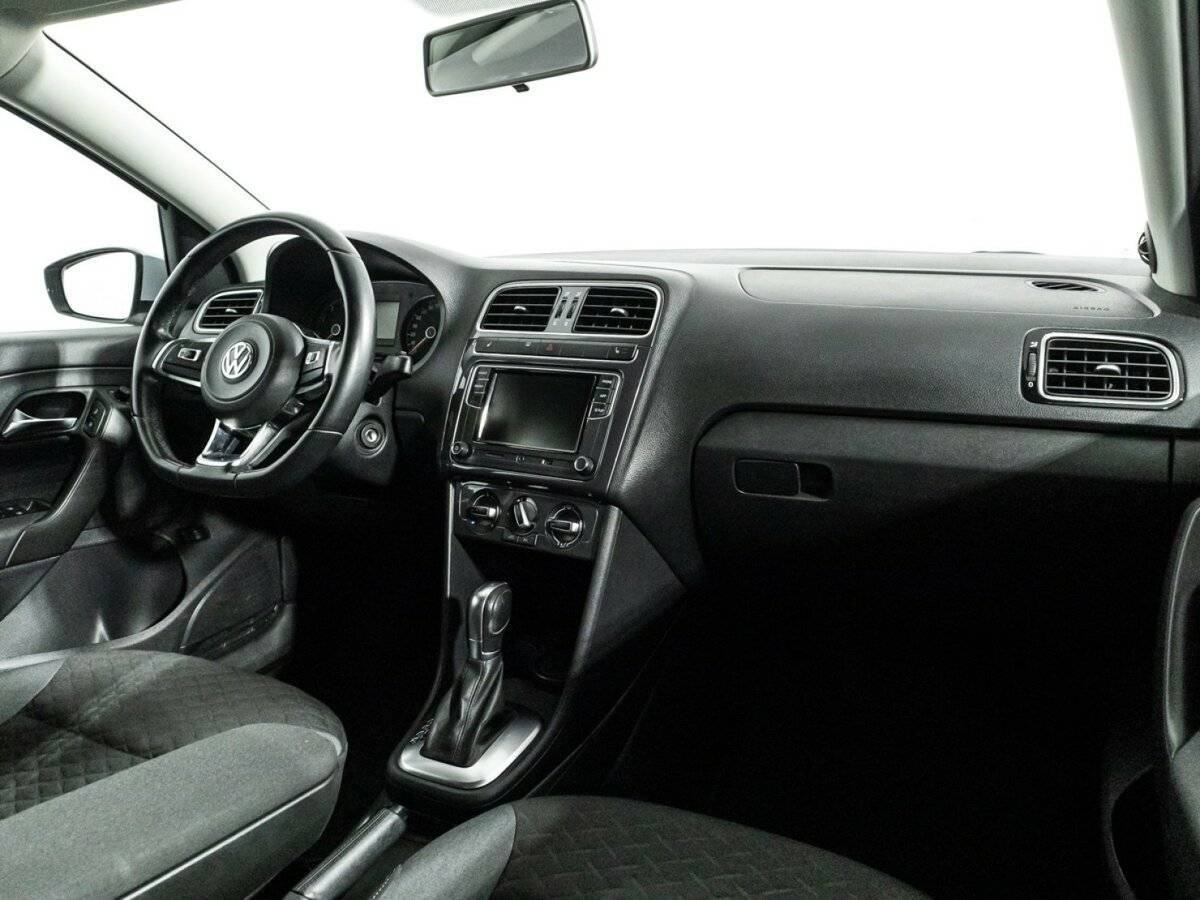 Б/У Фольксваген Поло 2018 года. Фото: #8