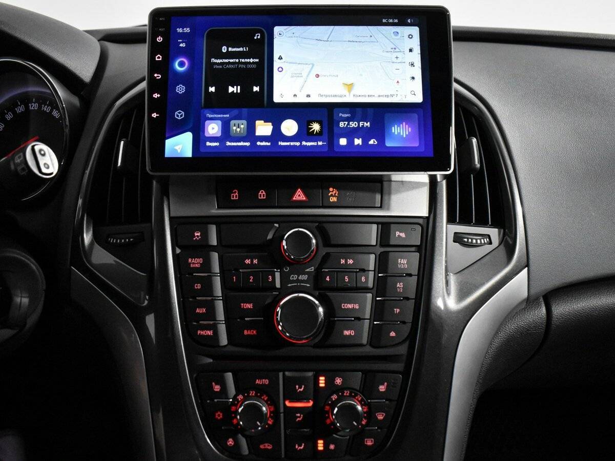 Б/У Опель Астра 2013 года. Фото: #14