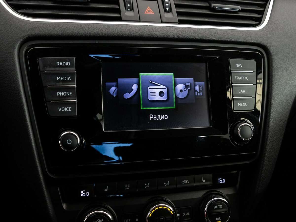 Б/У Шкода Октавия 2013 года. Фото: #16