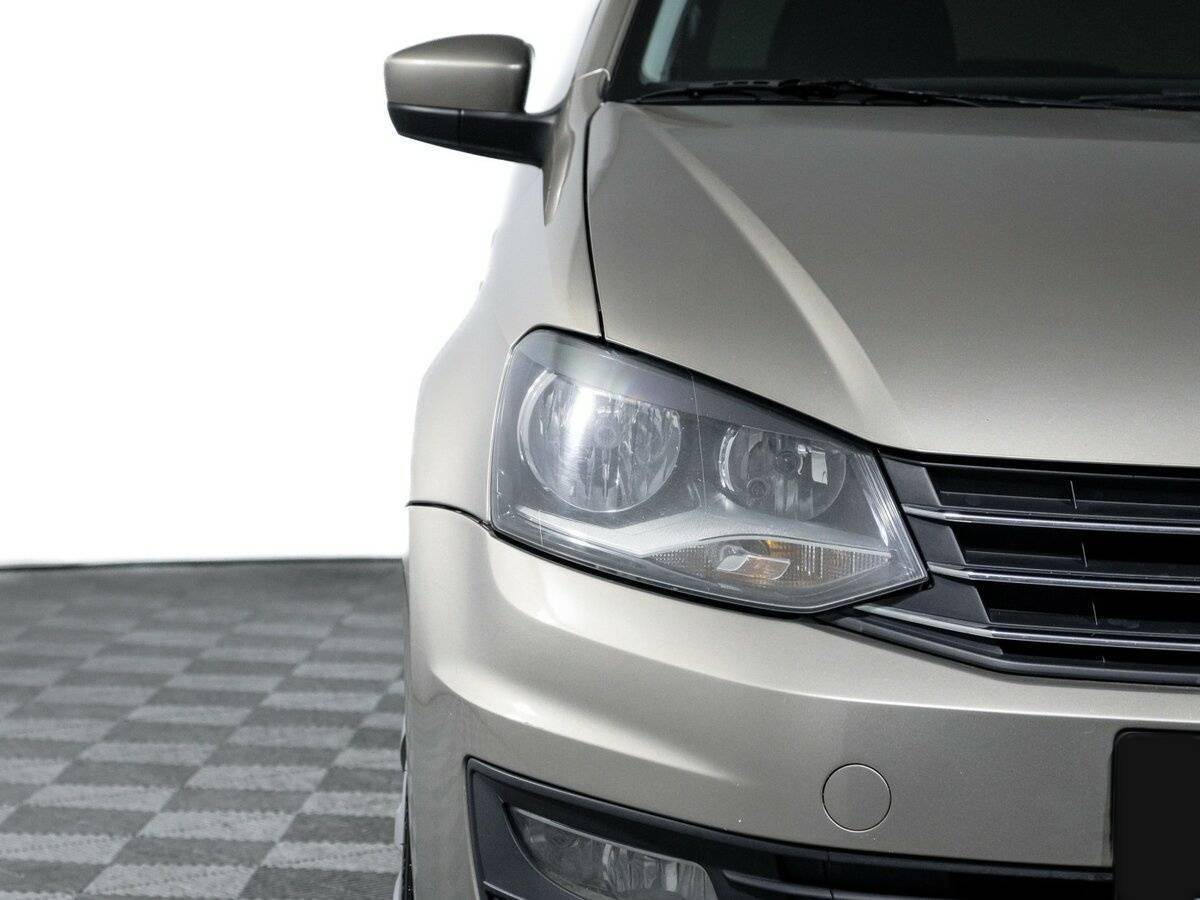 Б/У Фольксваген Поло 2016 года. Фото: #17