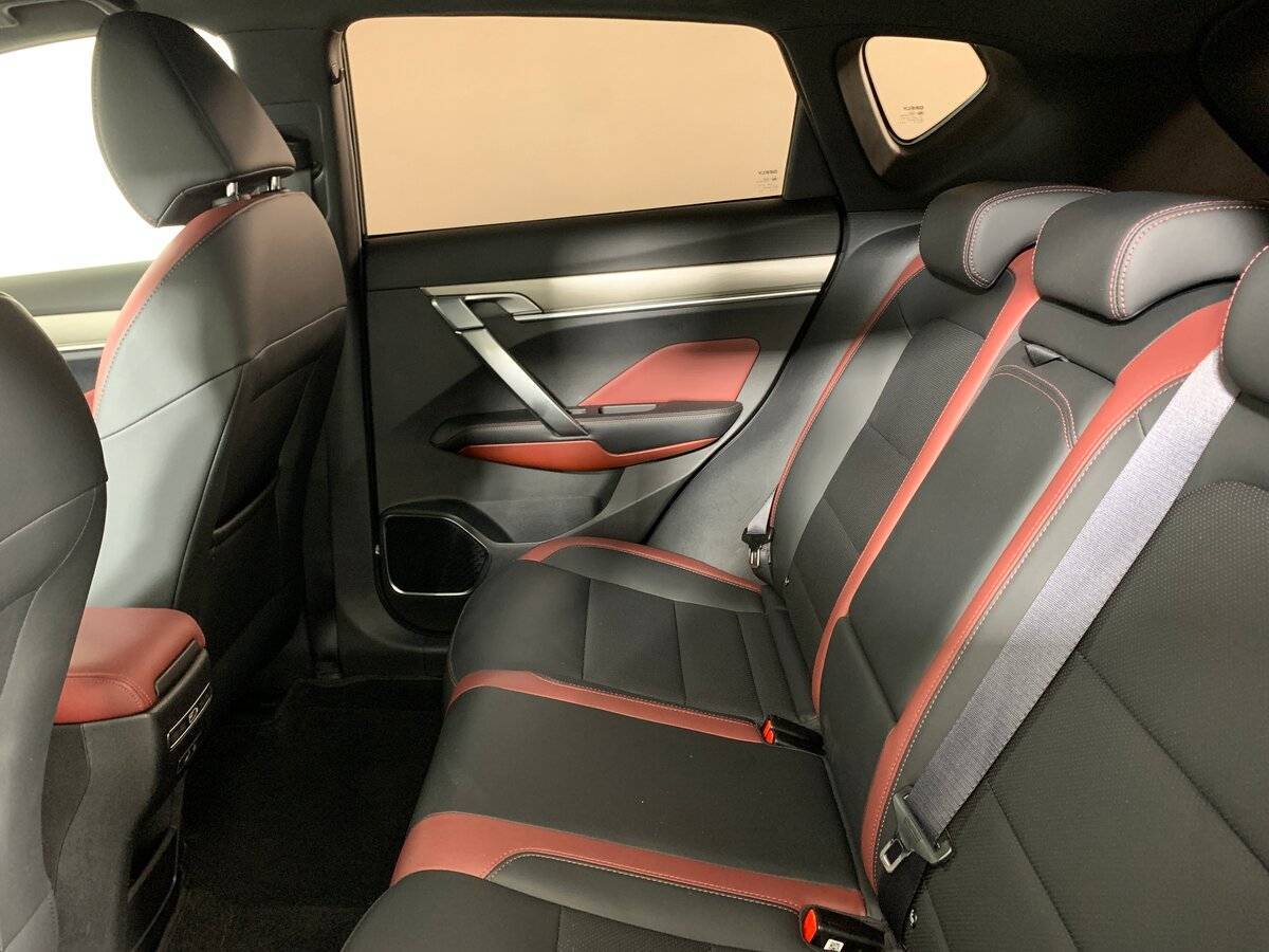 Б/У Джили Кулрэй 2021 года. Фото: #18