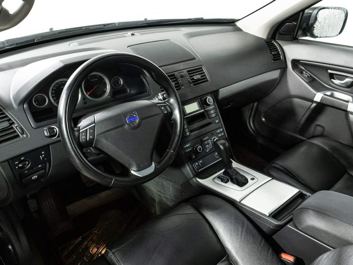 Б/У Вольво ИксЦ90 2013 года. Фото: #10