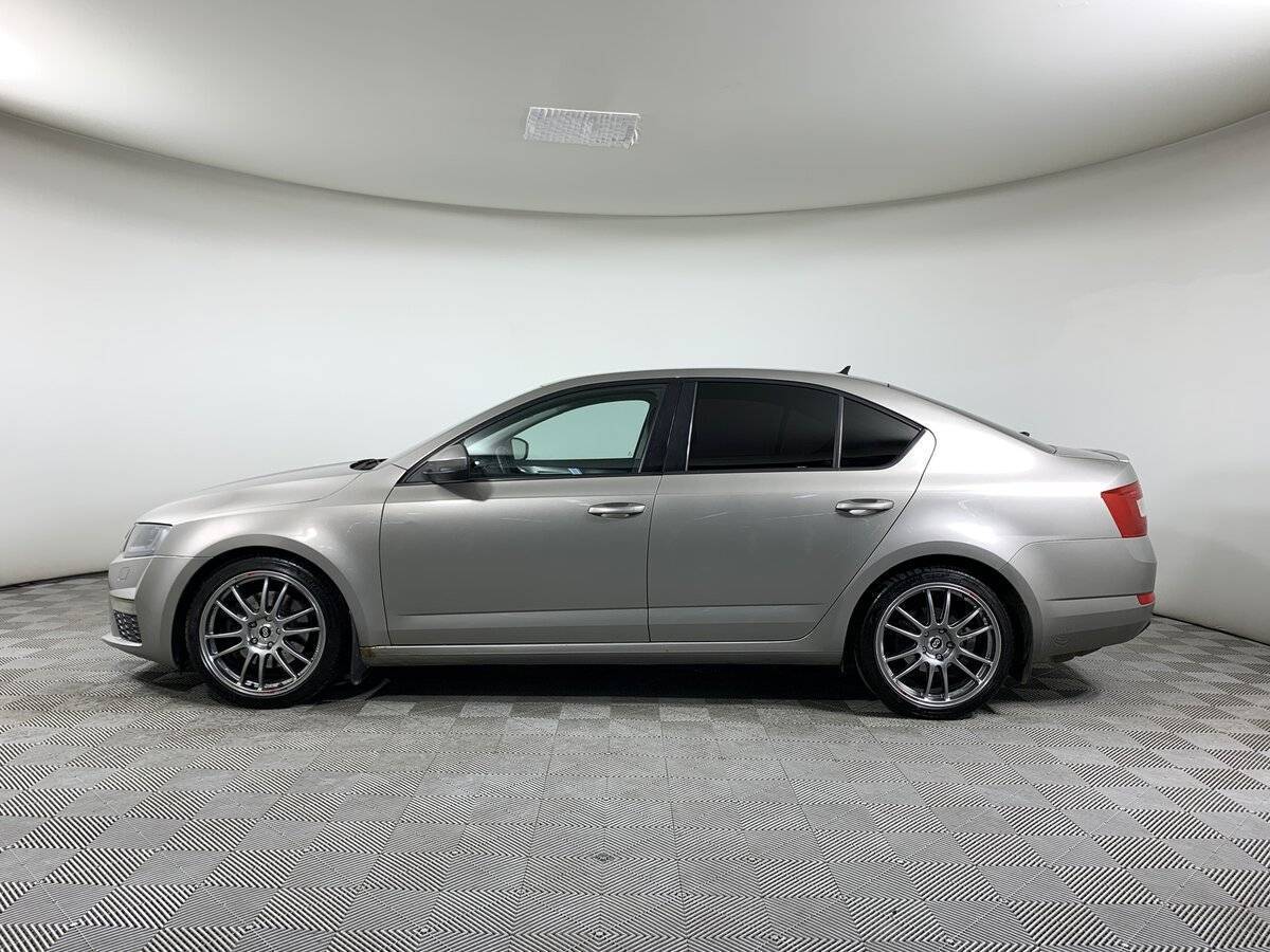 Б/У Шкода Октавия 2013 года. Фото: #7