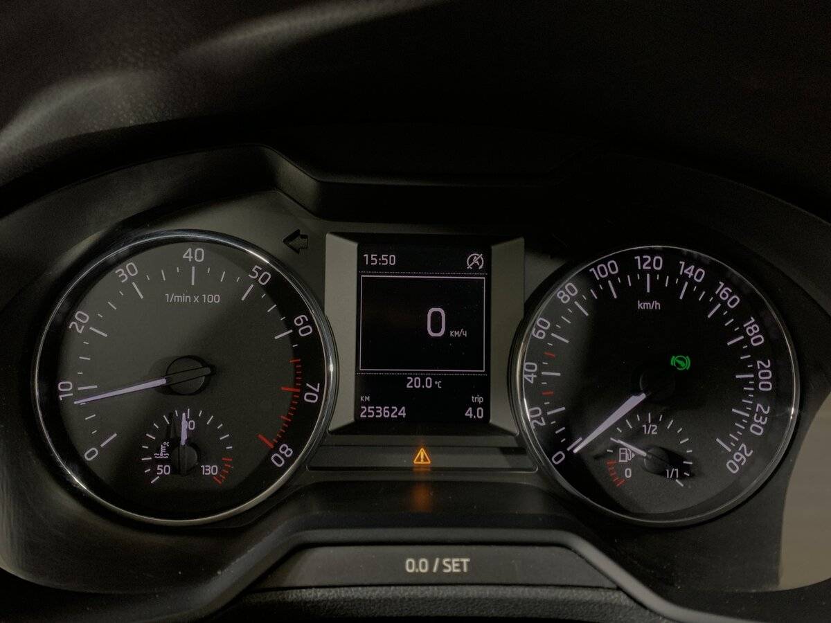 Б/У Шкода Октавия 2013 года. Фото: #13