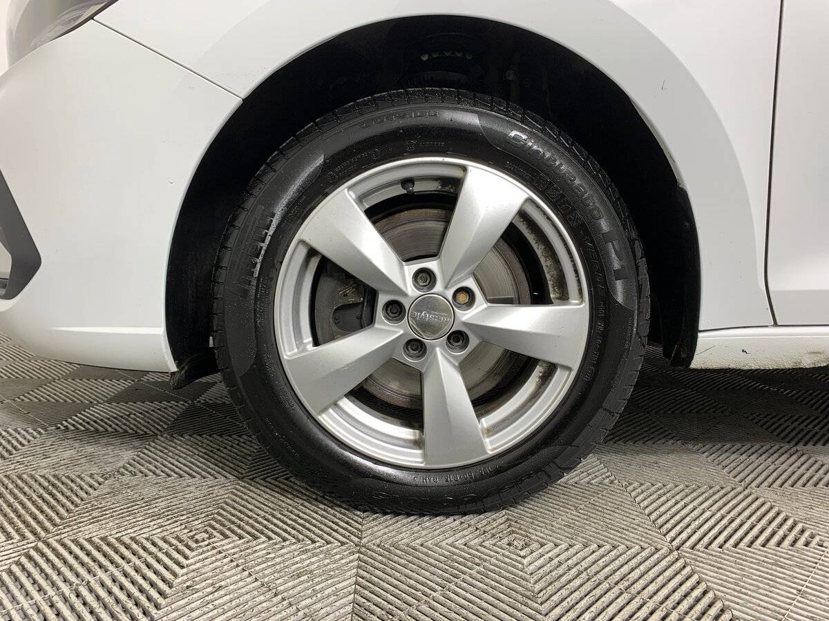 Б/У Фольксваген Поло 2021 года. Фото: #8