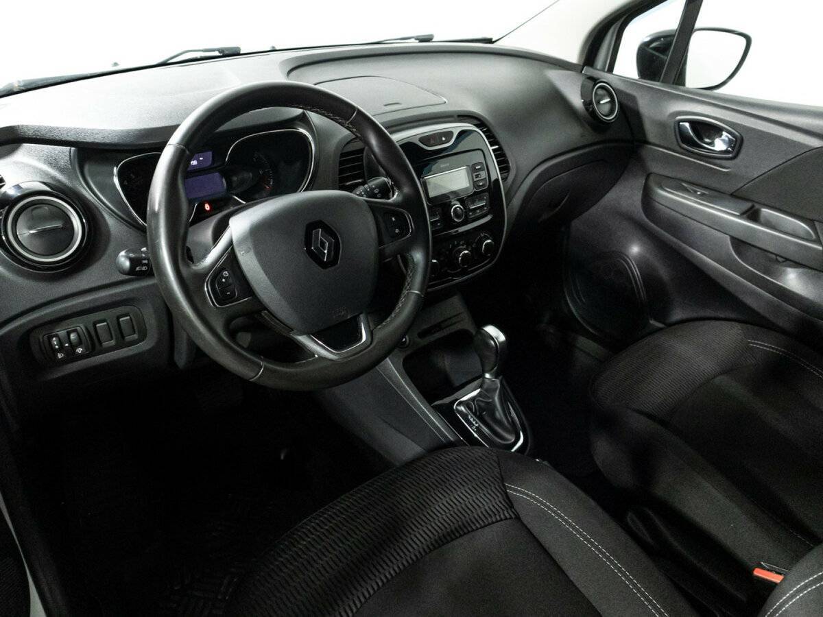 Б/У Рено Каптюр 2017 года. Фото: #10