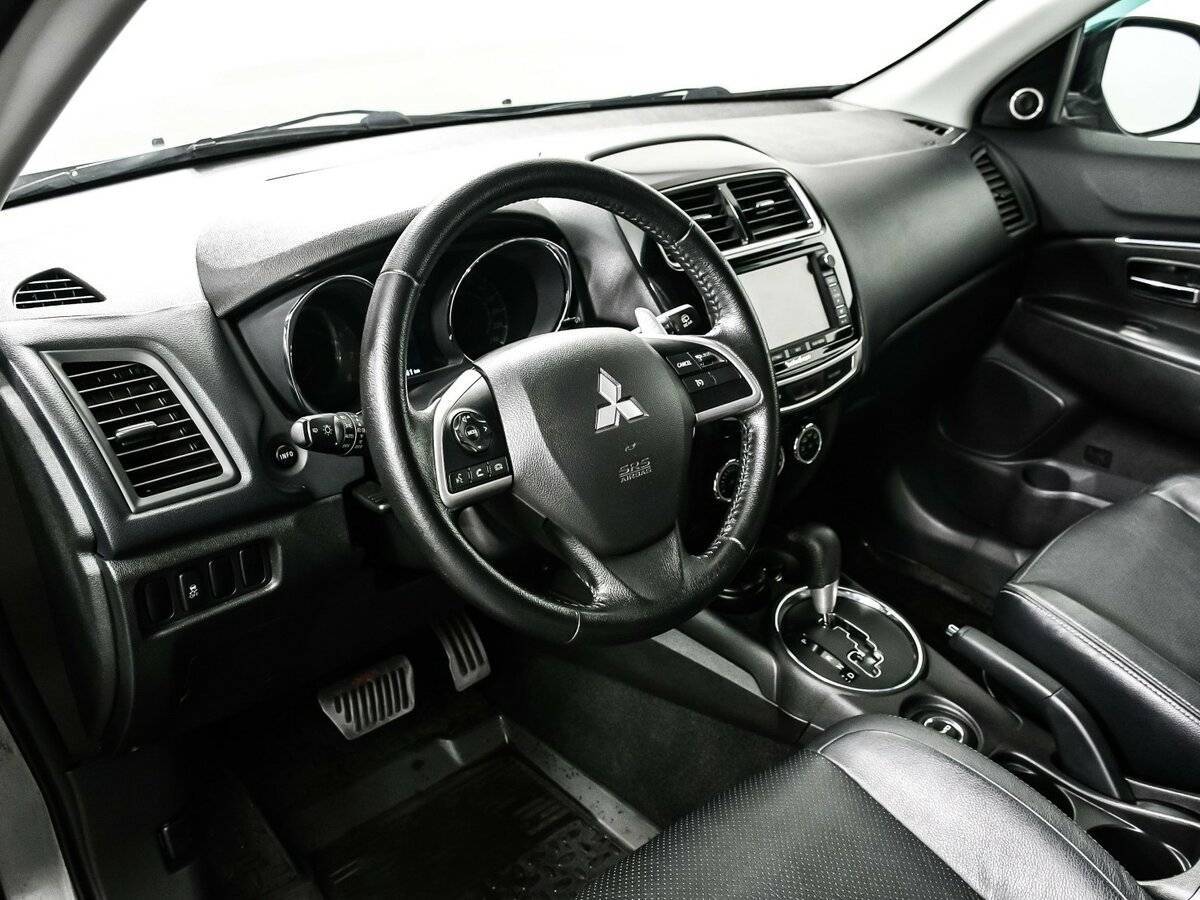 Б/У Митсубиши АС-Икс 2014 года. Фото: #12