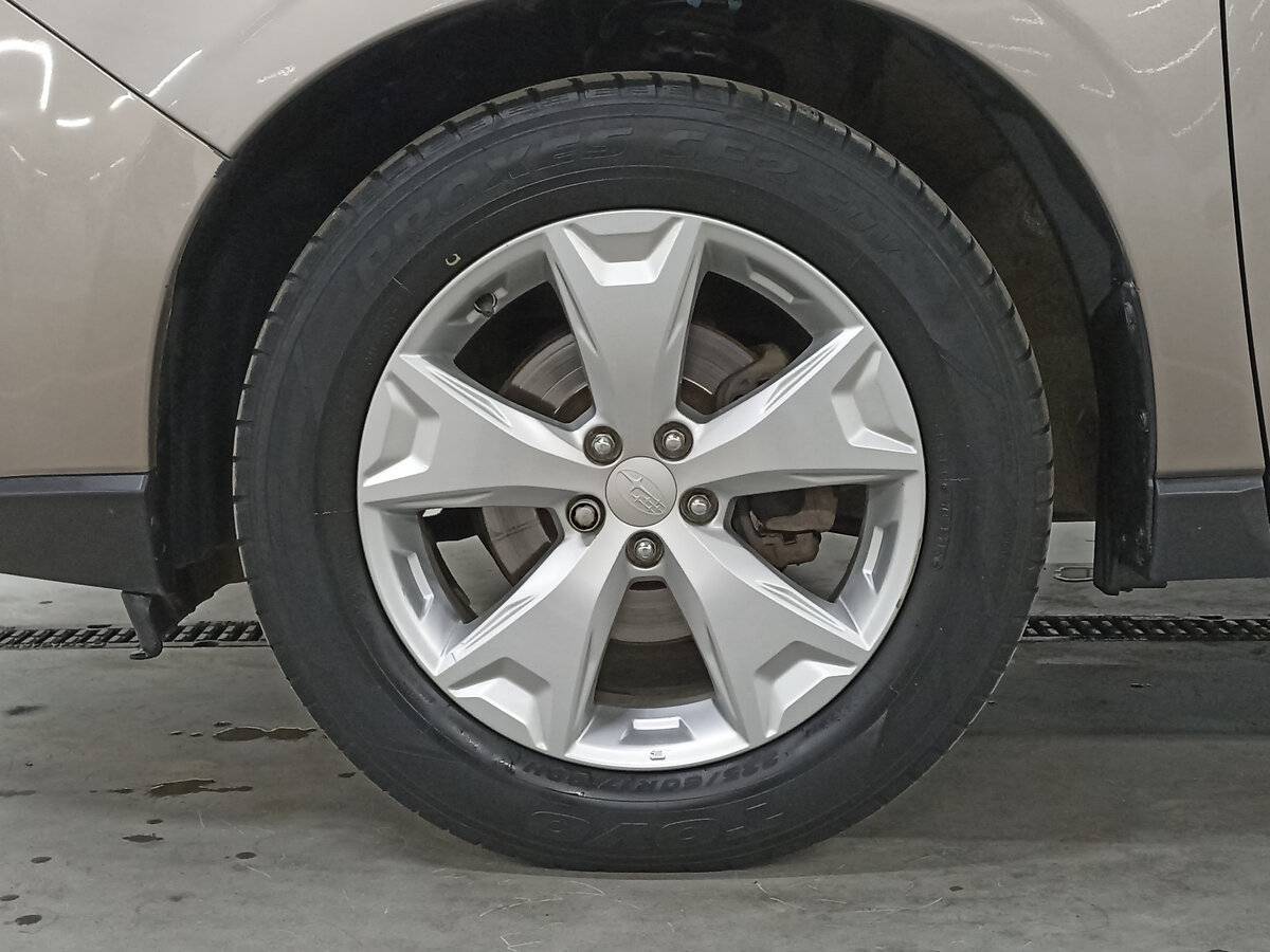 Б/У Субару Форестер 2014 года. Фото: #17