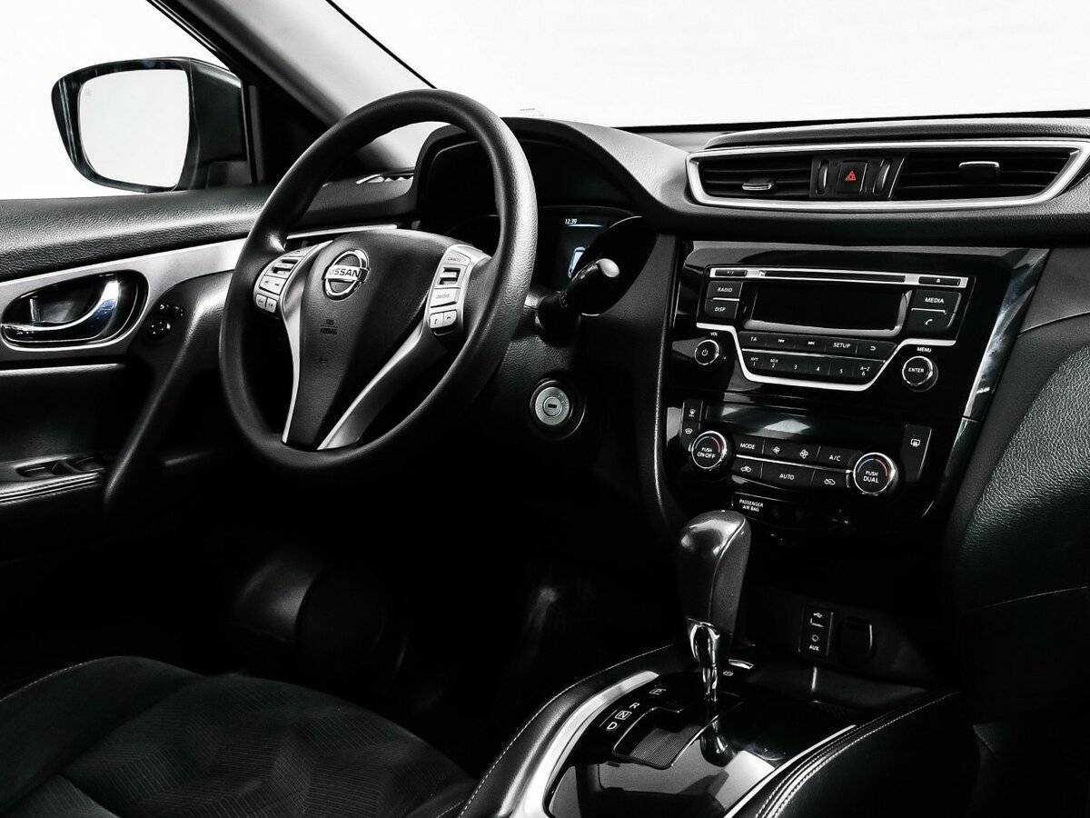 Б/У Ниссан Икс-Трейл 2016 года. Фото: #8