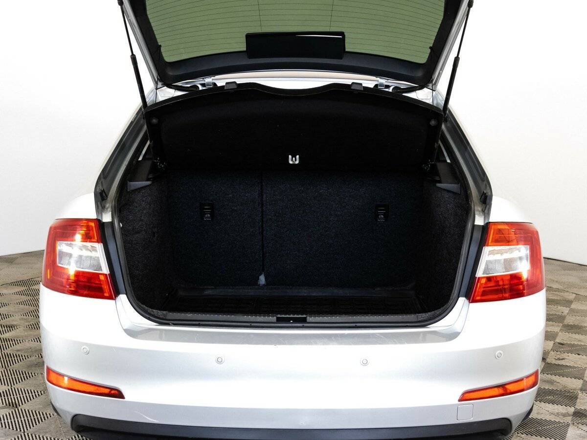 Б/У Шкода Октавия 2013 года. Фото: #16