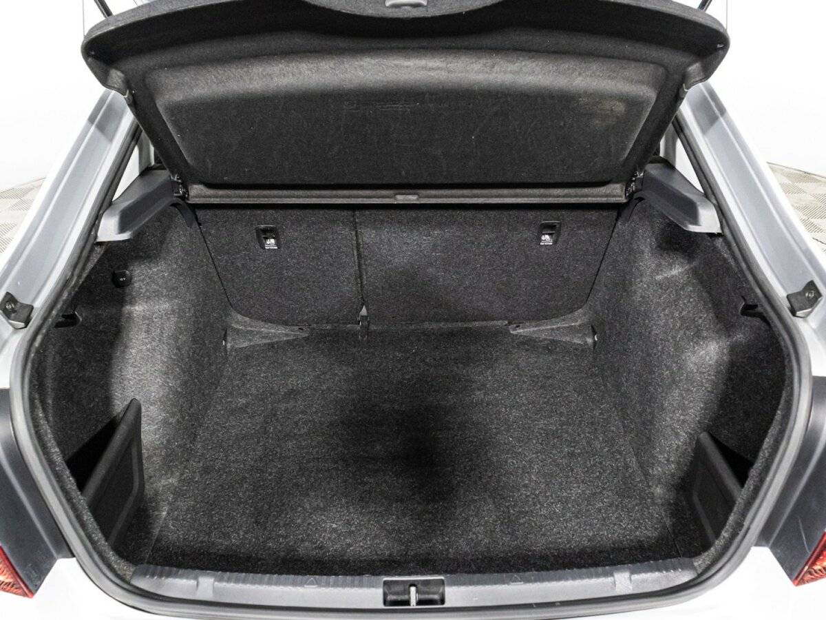 Б/У Шкода Рапид 2018 года. Фото: #14