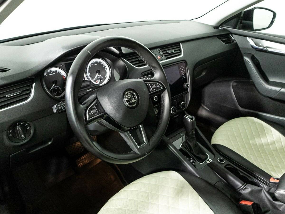 Б/У Шкода Октавия 2018 года. Фото: #10