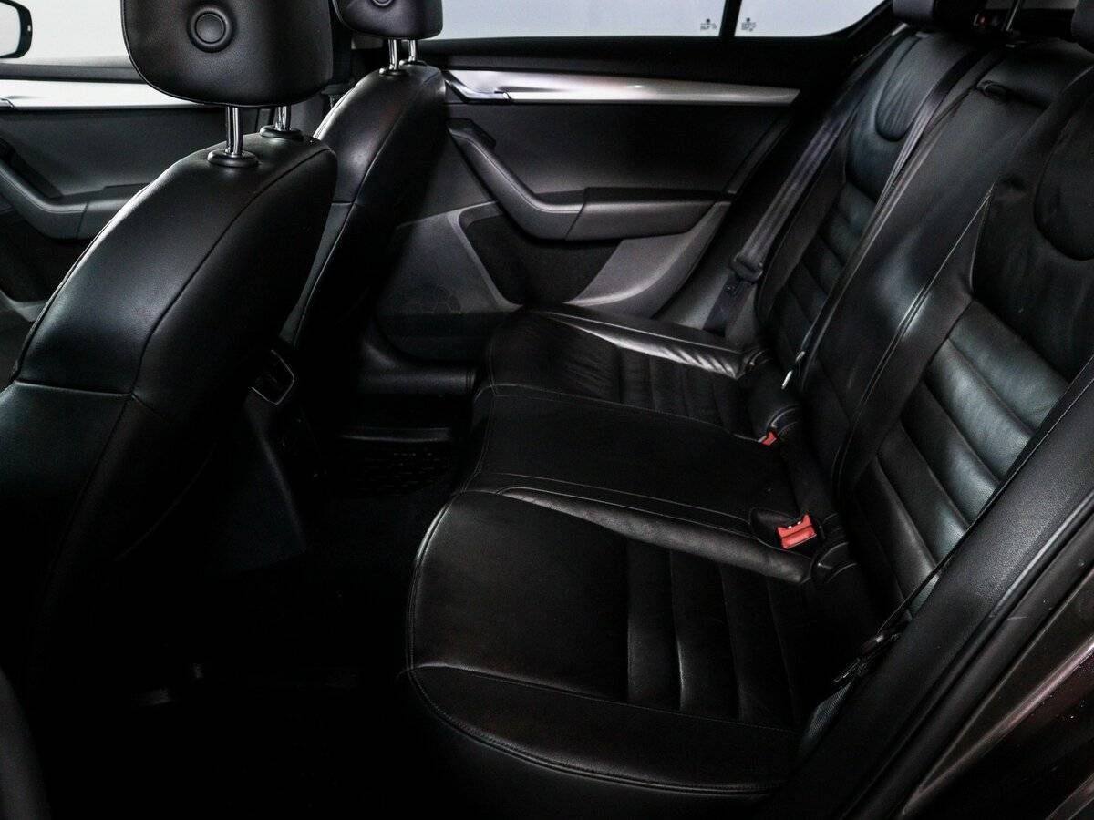 Б/У Шкода Октавия 2014 года. Фото: #9