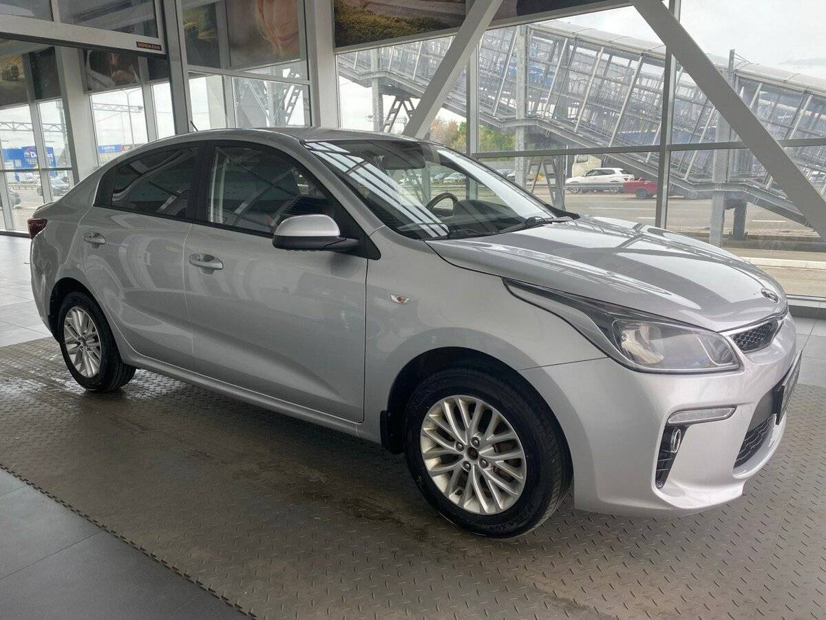 Б/У Киа Рио 2020 года. Фото: #2