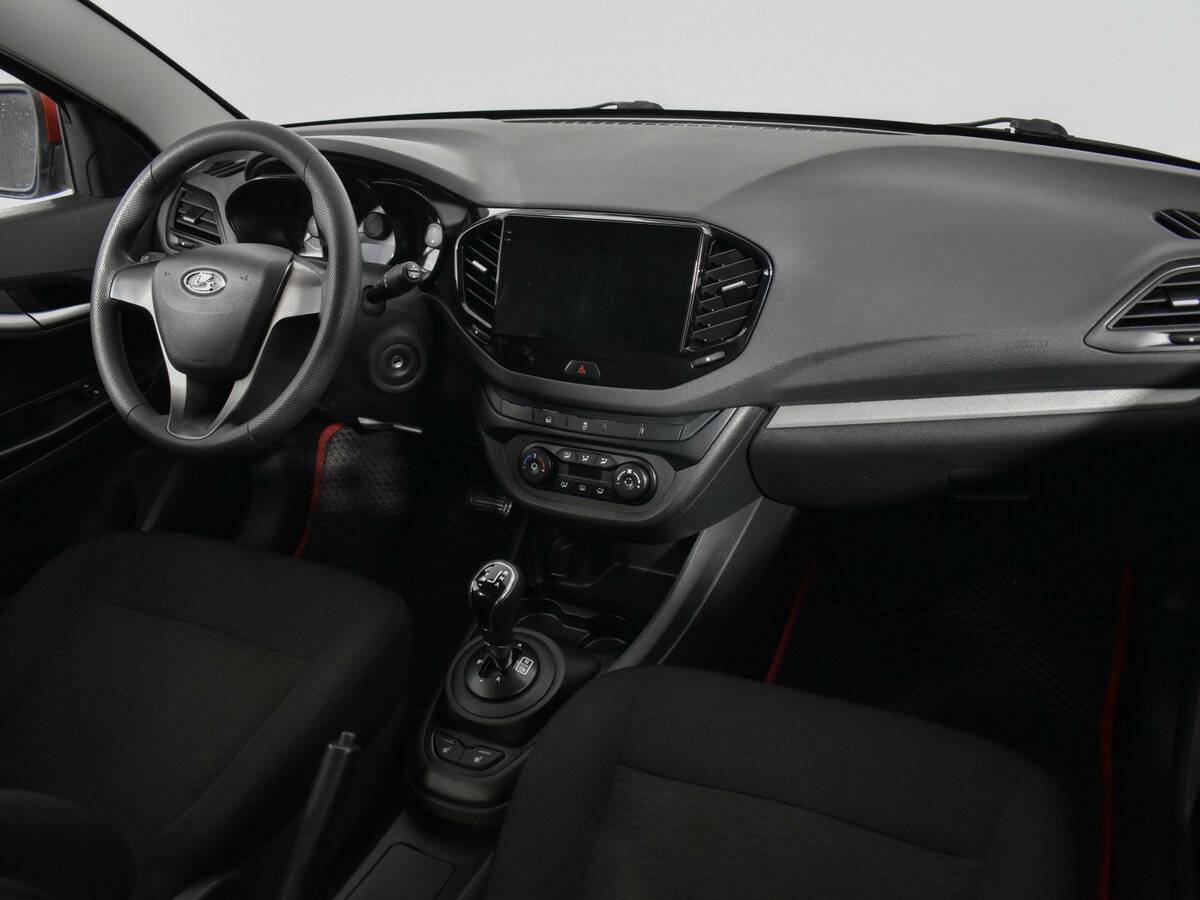 Б/У Лада (ВАЗ) Веста 2016 года. Фото: #8