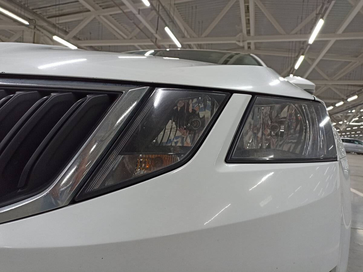 Б/У Шкода Октавия 2018 года. Фото: #16