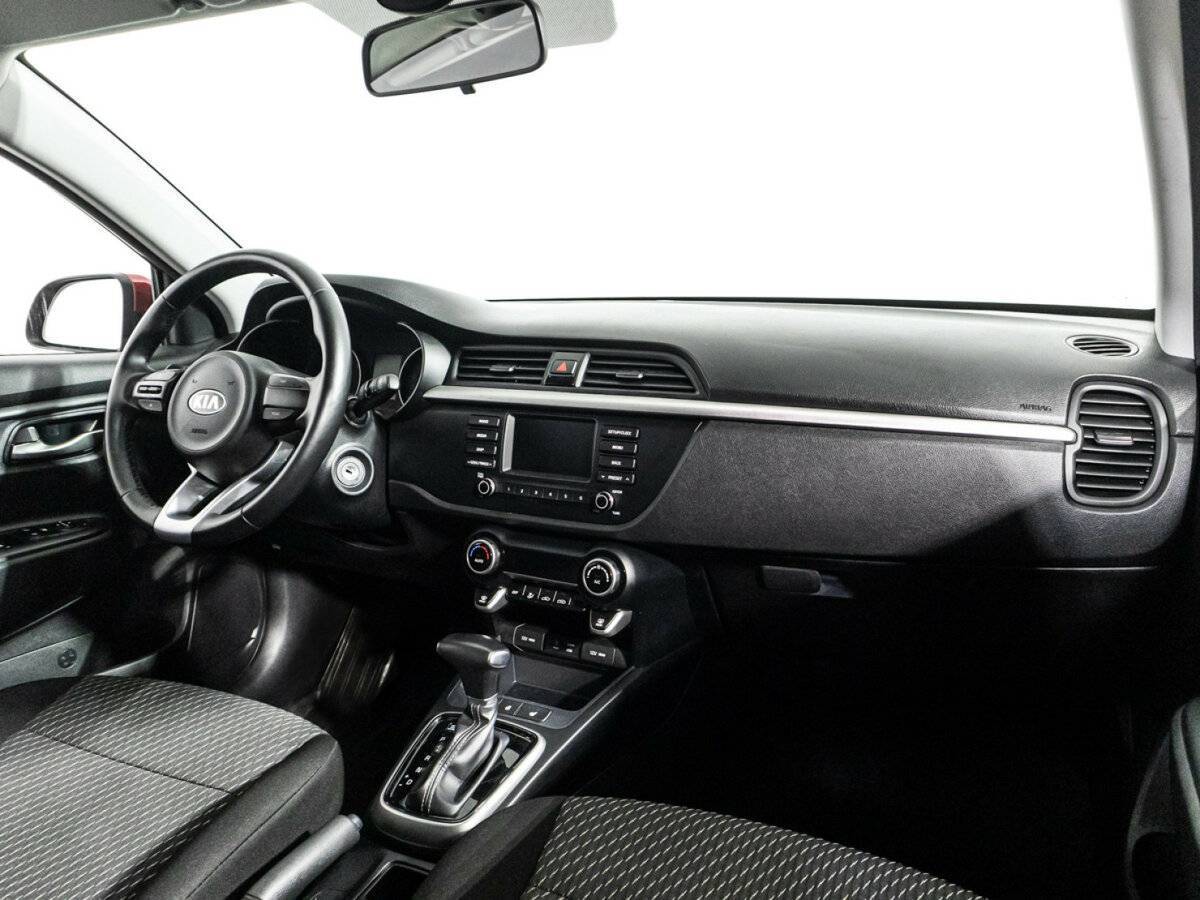 Б/У Киа Рио 2018 года. Фото: #8