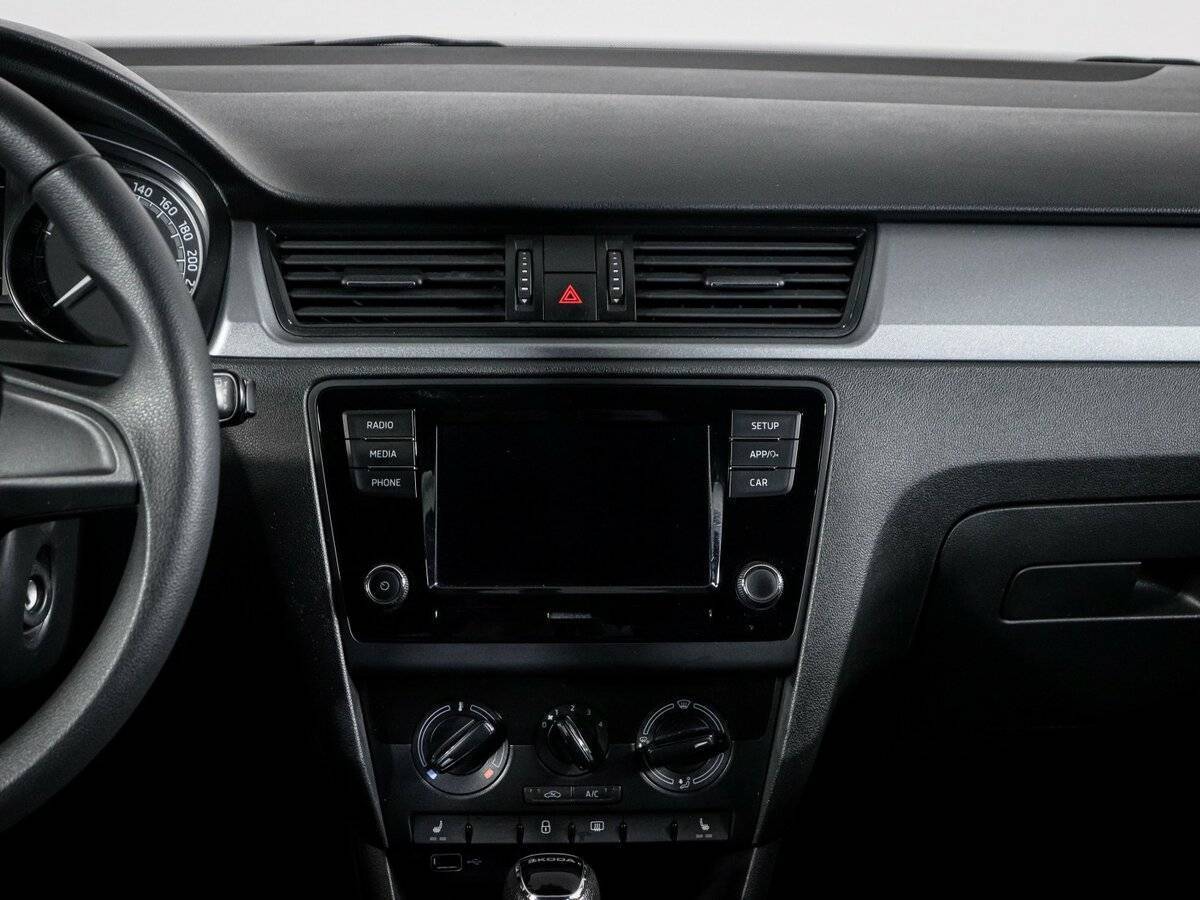 Б/У Шкода Рапид 2019 года. Фото: #12