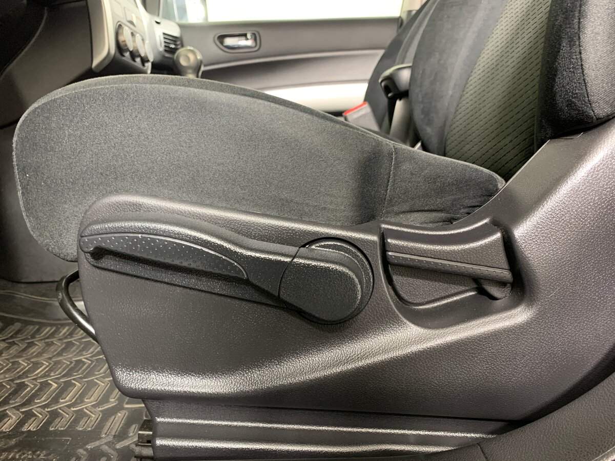 Б/У Ниссан Икс-Трейл 2012 года. Фото: #15