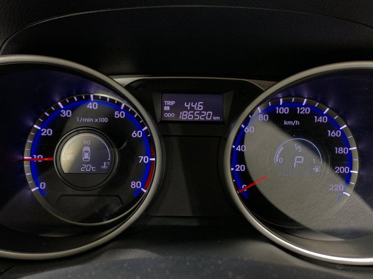 Б/У Хендай ай-икс35 2012 года. Фото: #13