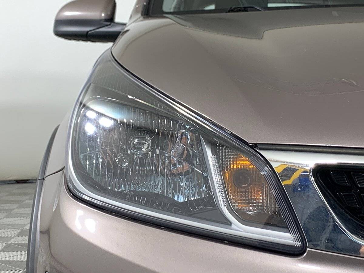 Б/У Киа Рио 2018 года. Фото: #9