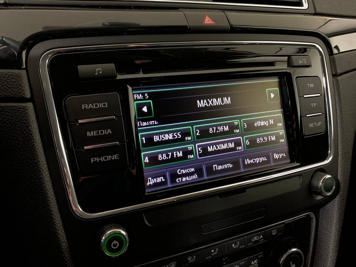 Б/У Шкода Суперб 2014 года. Фото: #14