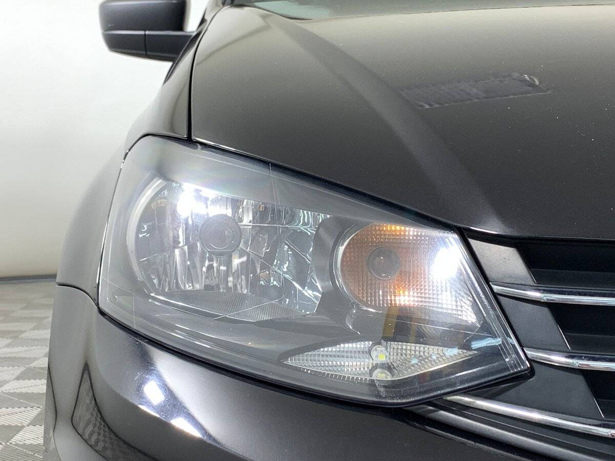 Б/У Фольксваген Поло 2018 года. Фото: #9