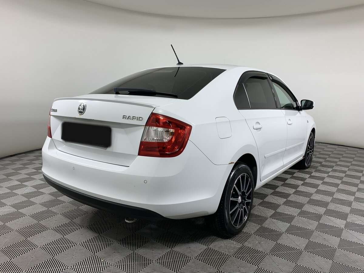 Б/У Шкода Рапид 2016 года. Фото: #4