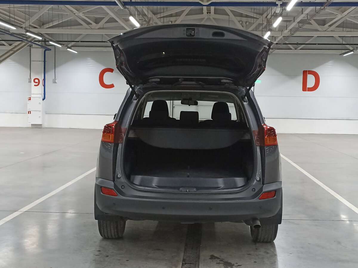 Б/У Тойота Рав4 2013 года. Фото: #9