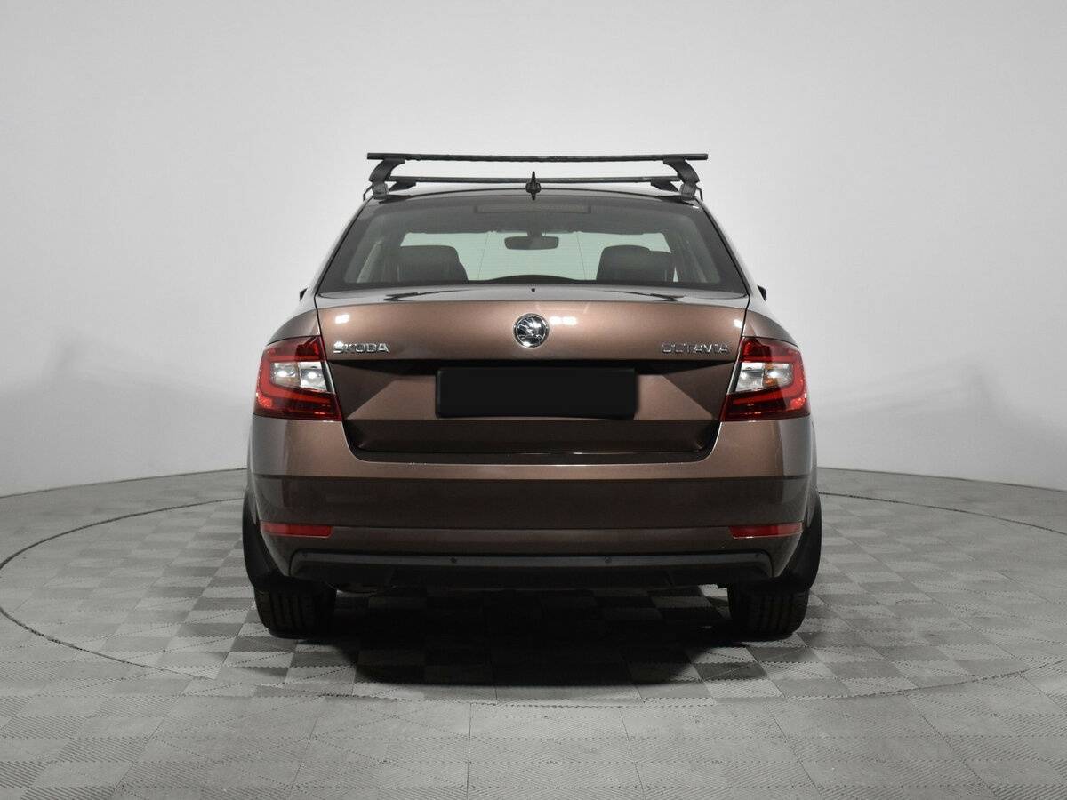 Б/У Шкода Октавия 2017 года. Фото: #5