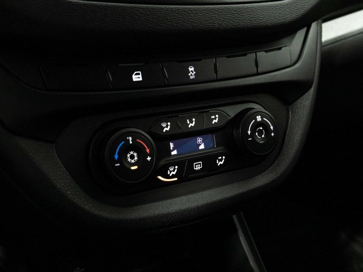 Б/У Лада (ВАЗ) Веста 2019 года. Фото: #14