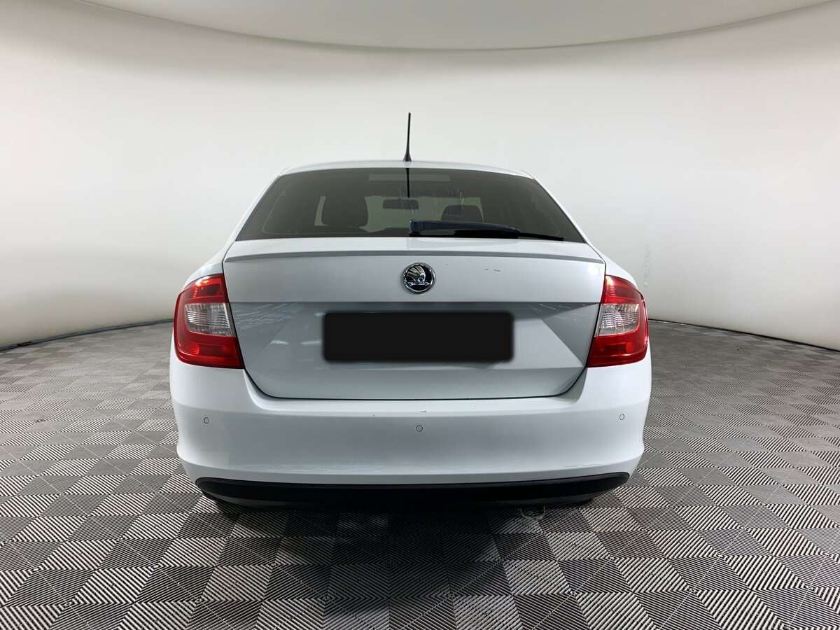 Б/У Шкода Рапид 2015 года. Фото: #5