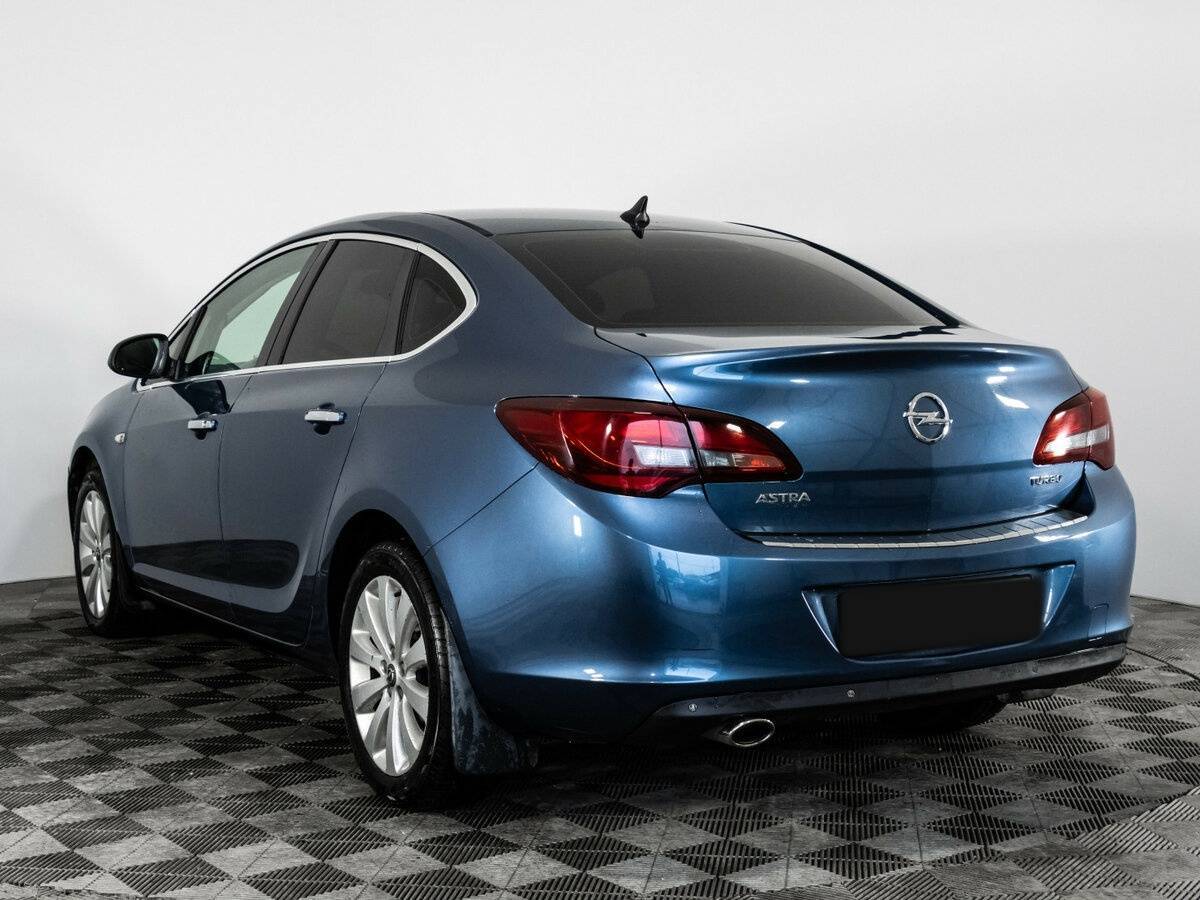 Б/У Опель Астра 2012 года. Фото: #5