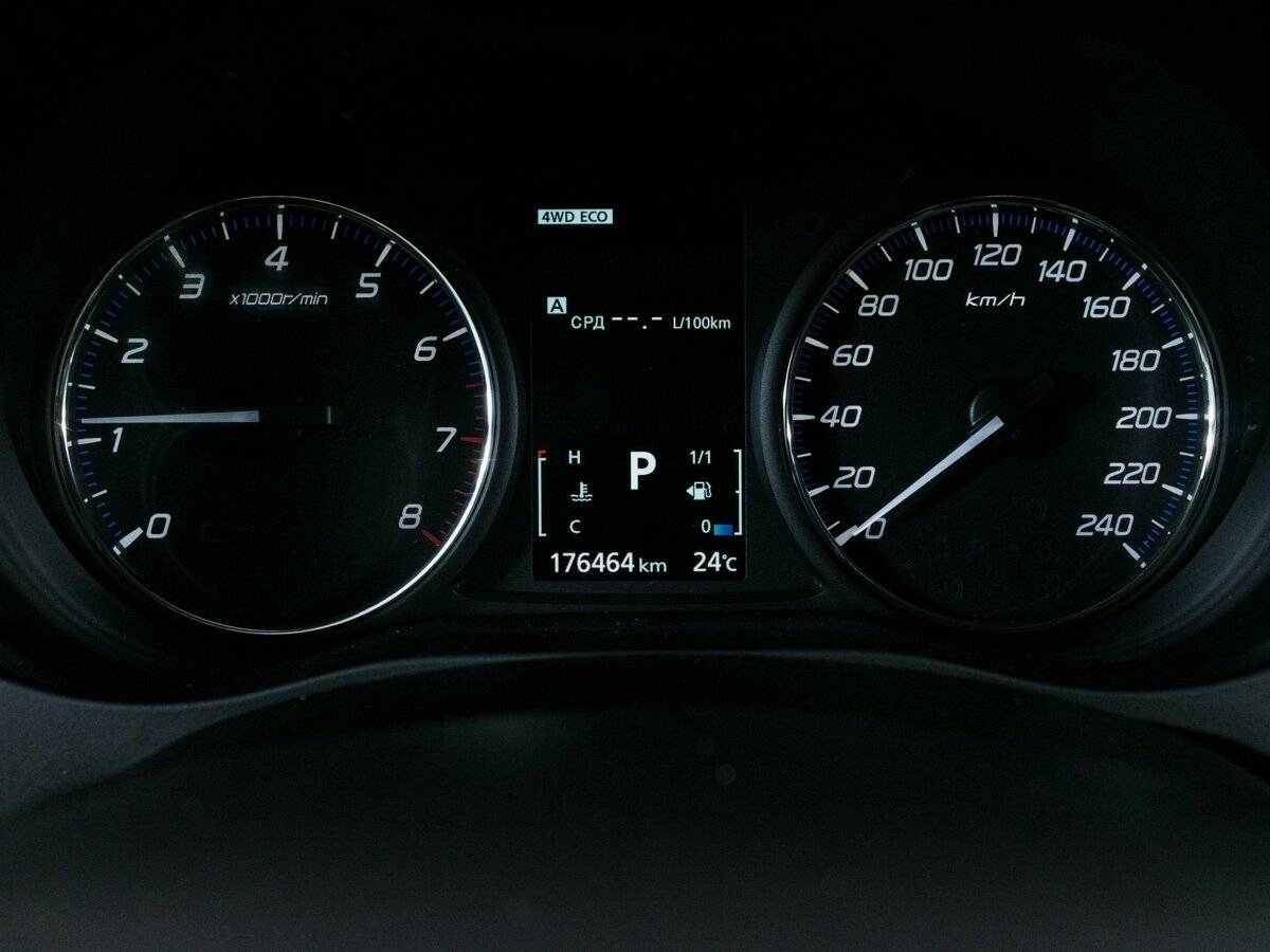 Б/У Митсубиши Оутлэндер 2012 года. Фото: #10